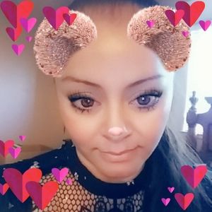 Meet your Posher, Elena